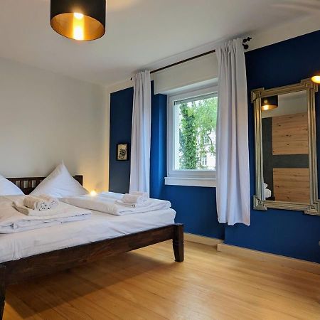 65Qm Altbaucharme Mit Zwei Balkonen Apartamento Karlsruhe Exterior foto