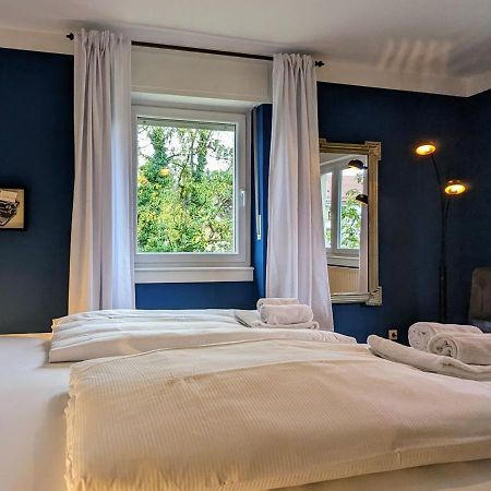 65Qm Altbaucharme Mit Zwei Balkonen Apartamento Karlsruhe Exterior foto