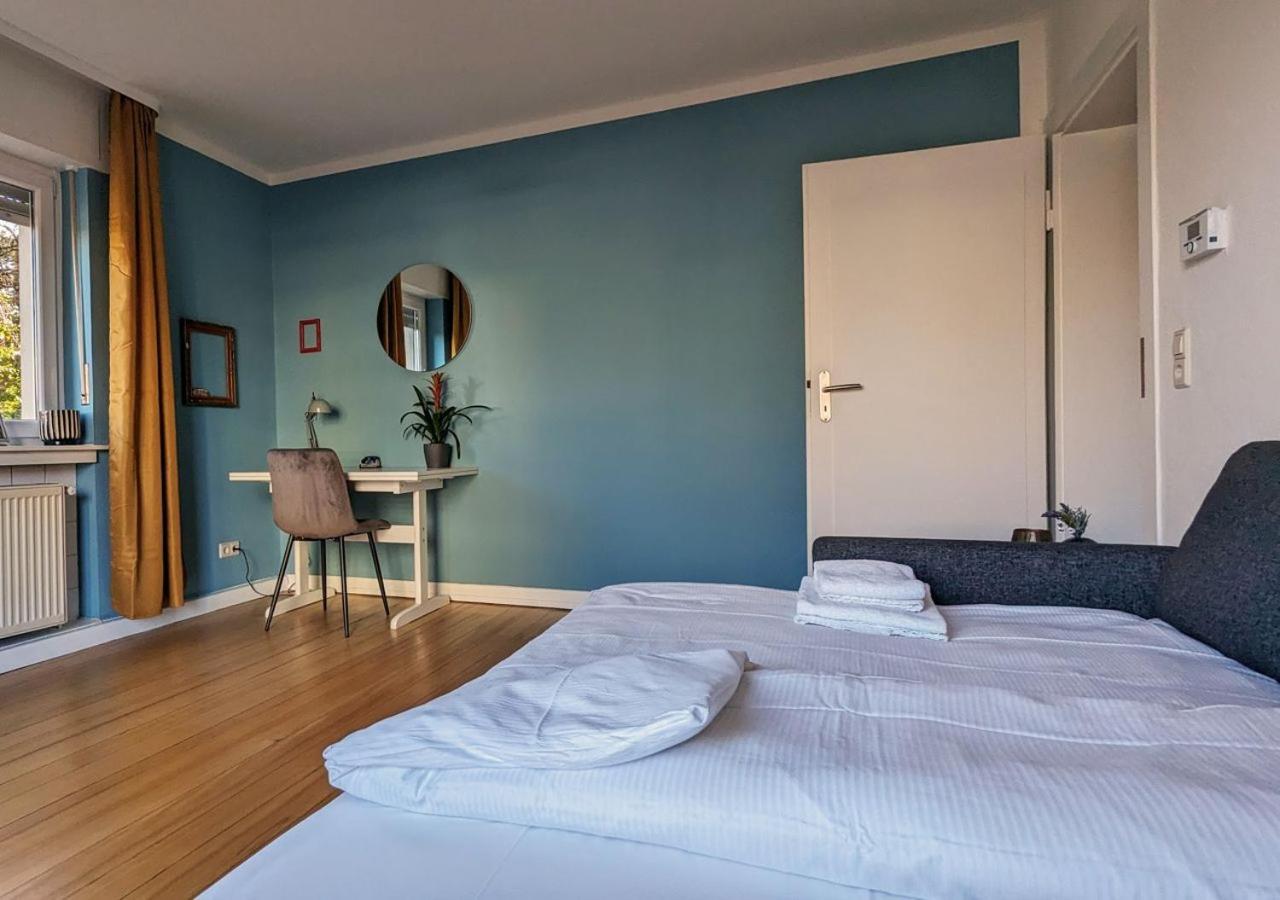 65Qm Altbaucharme Mit Zwei Balkonen Apartamento Karlsruhe Exterior foto