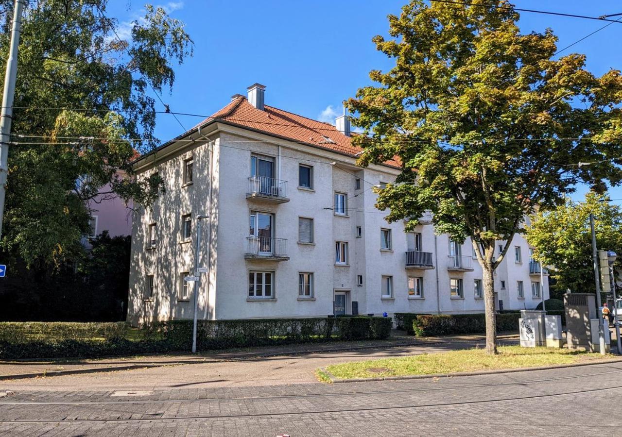 65Qm Altbaucharme Mit Zwei Balkonen Apartamento Karlsruhe Exterior foto