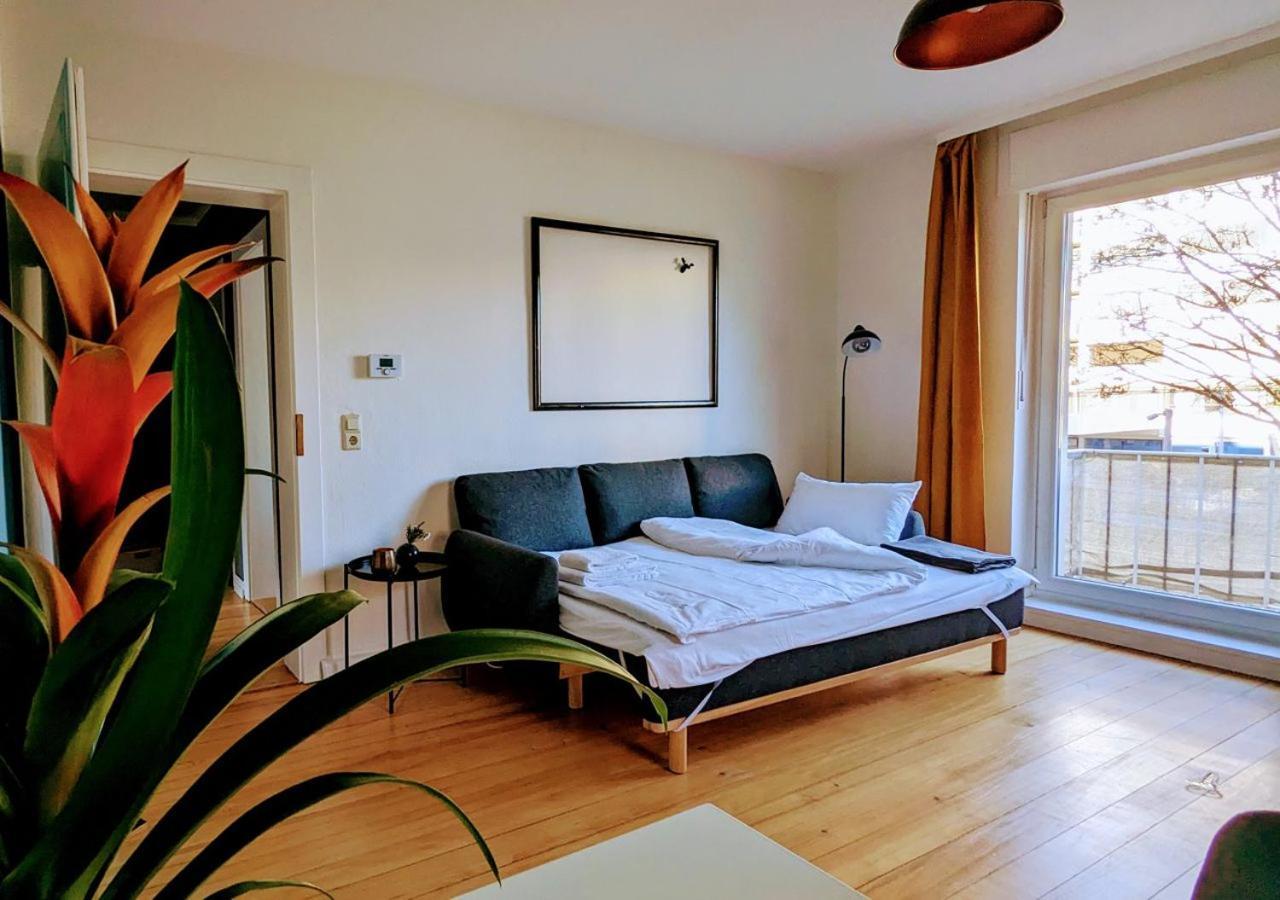 65Qm Altbaucharme Mit Zwei Balkonen Apartamento Karlsruhe Exterior foto