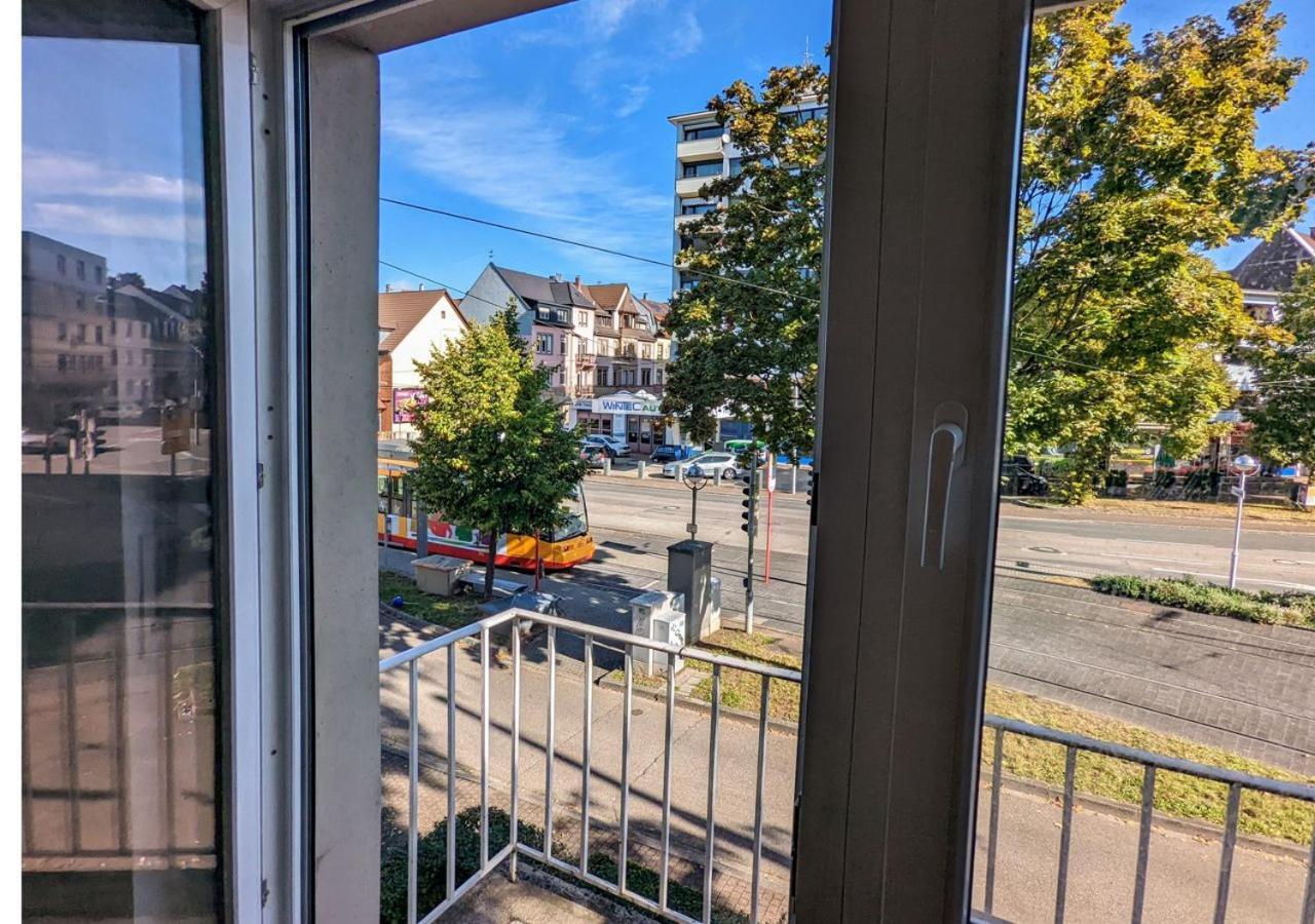 65Qm Altbaucharme Mit Zwei Balkonen Apartamento Karlsruhe Exterior foto