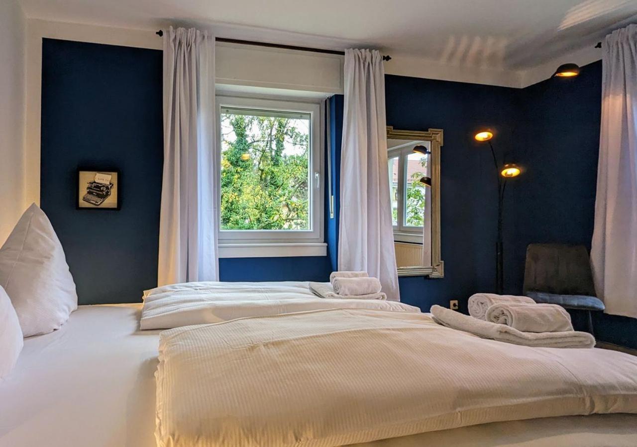 65Qm Altbaucharme Mit Zwei Balkonen Apartamento Karlsruhe Exterior foto